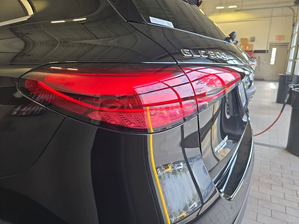 Certified Used 2026 Black Mercedes-Benz GLC 300 image 38