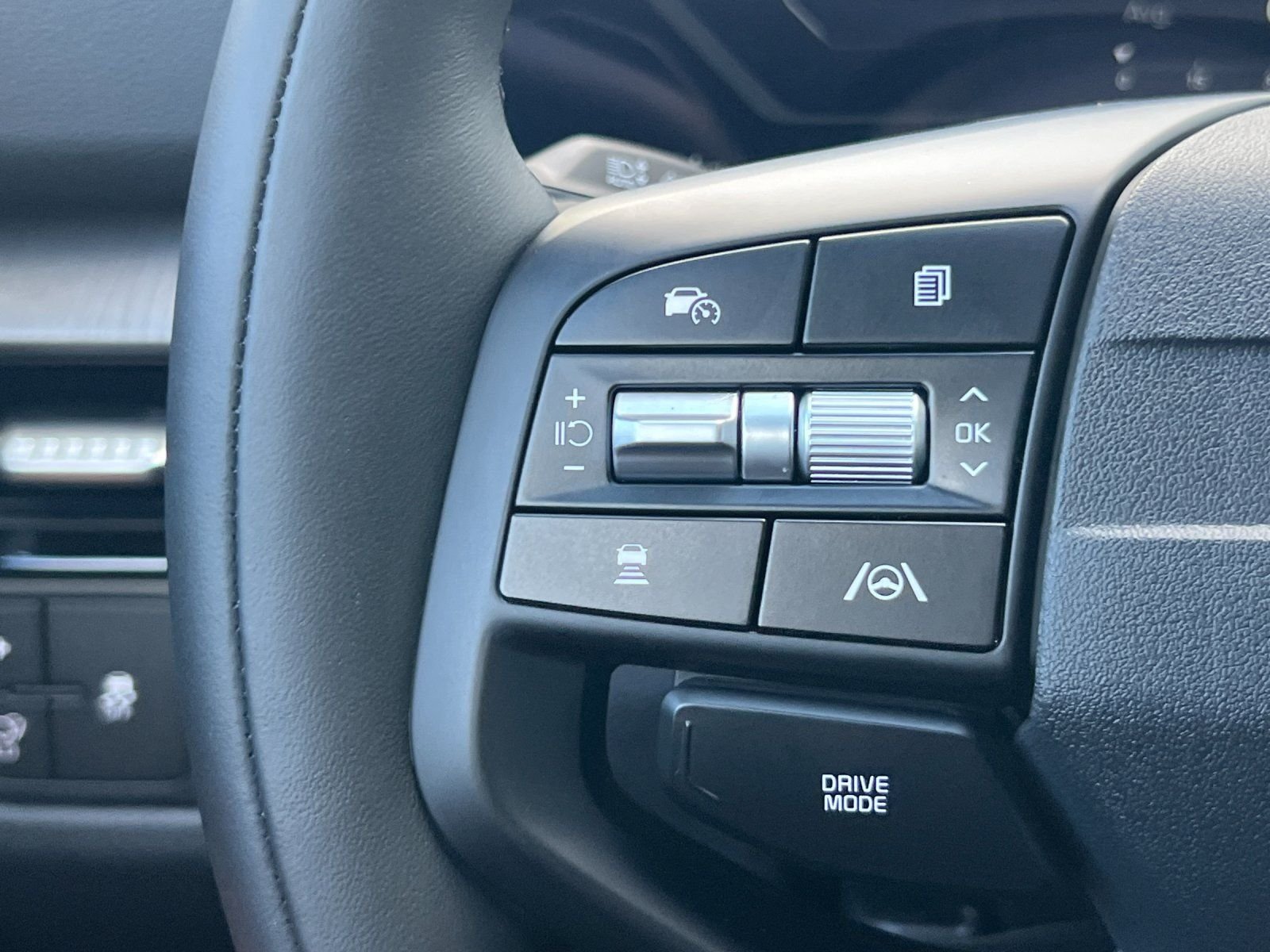 New 2026 Wolf Gray Kia X-Line image 27