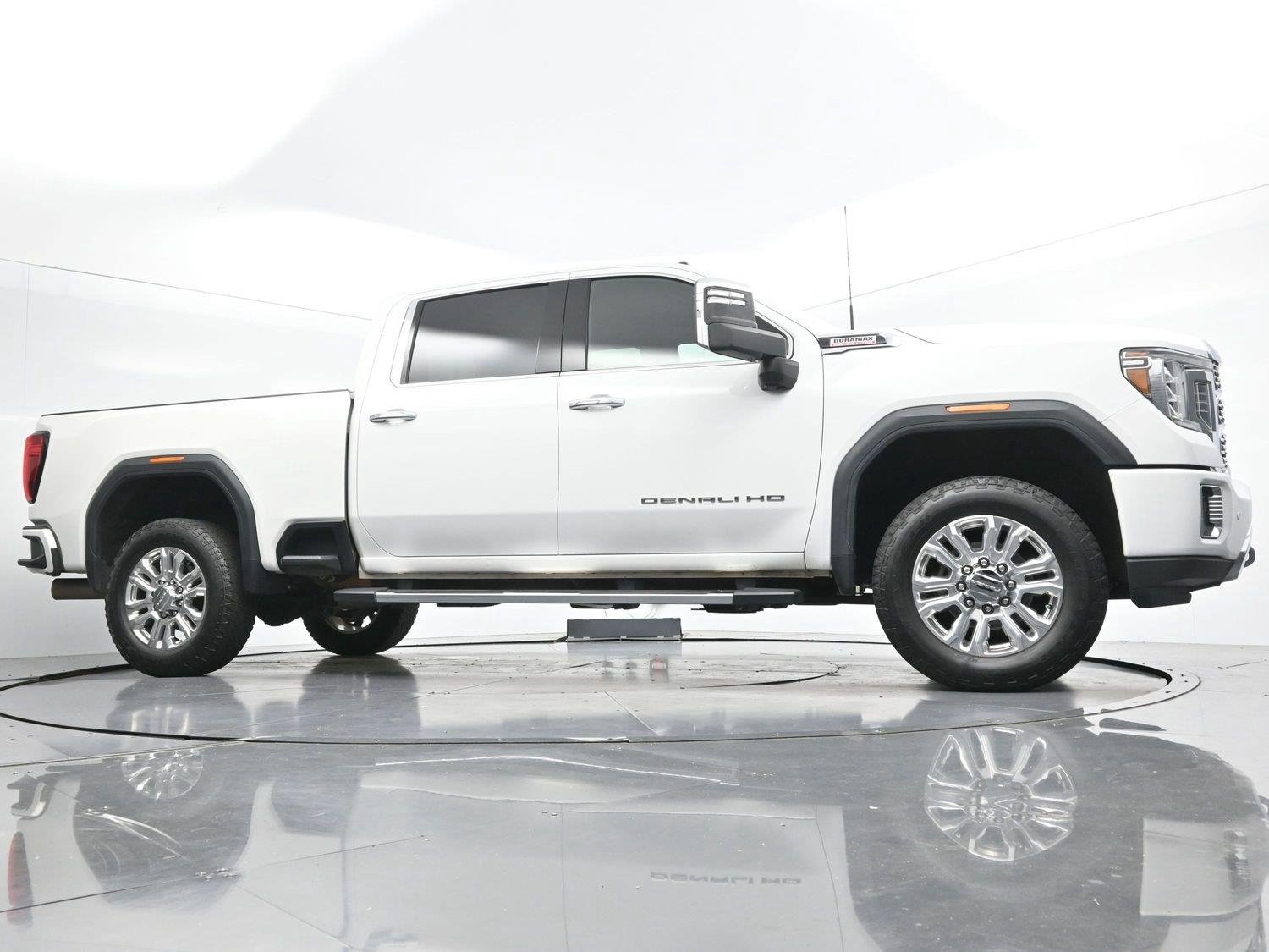 Used 2021 Summit White GMC Denali image 47
