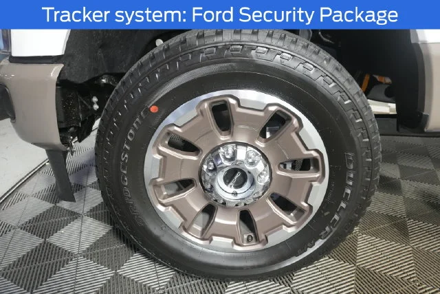 New 2027 Star White Metallic Tri-Coat Ford F-350® King Ranch® image 9
