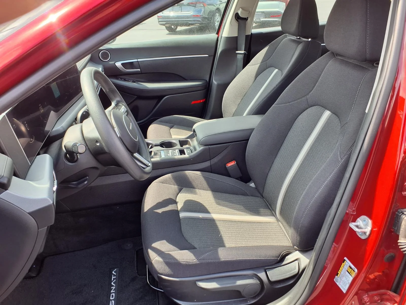 Used 2025 Ultimate Red Metallic Hyundai SE image 14