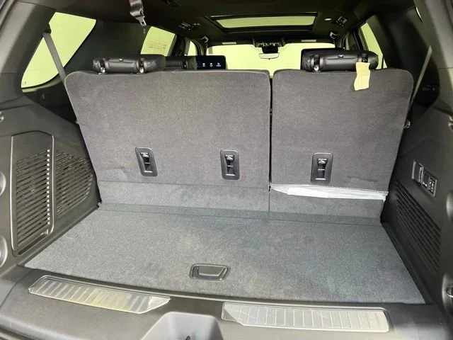 2026 GMC Yukon Denali - Photo 45