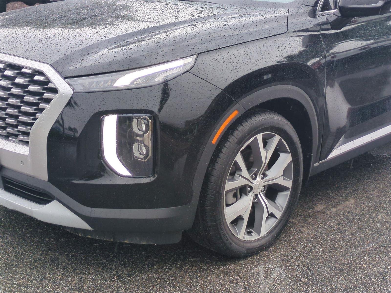 Used 2022 Abyss Black Pearl Hyundai SEL image 9