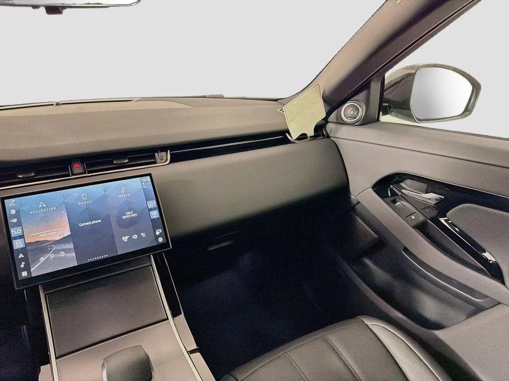 New 2026 Santorini Black Land Rover S image 24