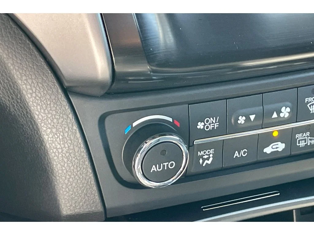 Used 2014 Bellanova White Pearl Acura 2.0L (A5) image 27
