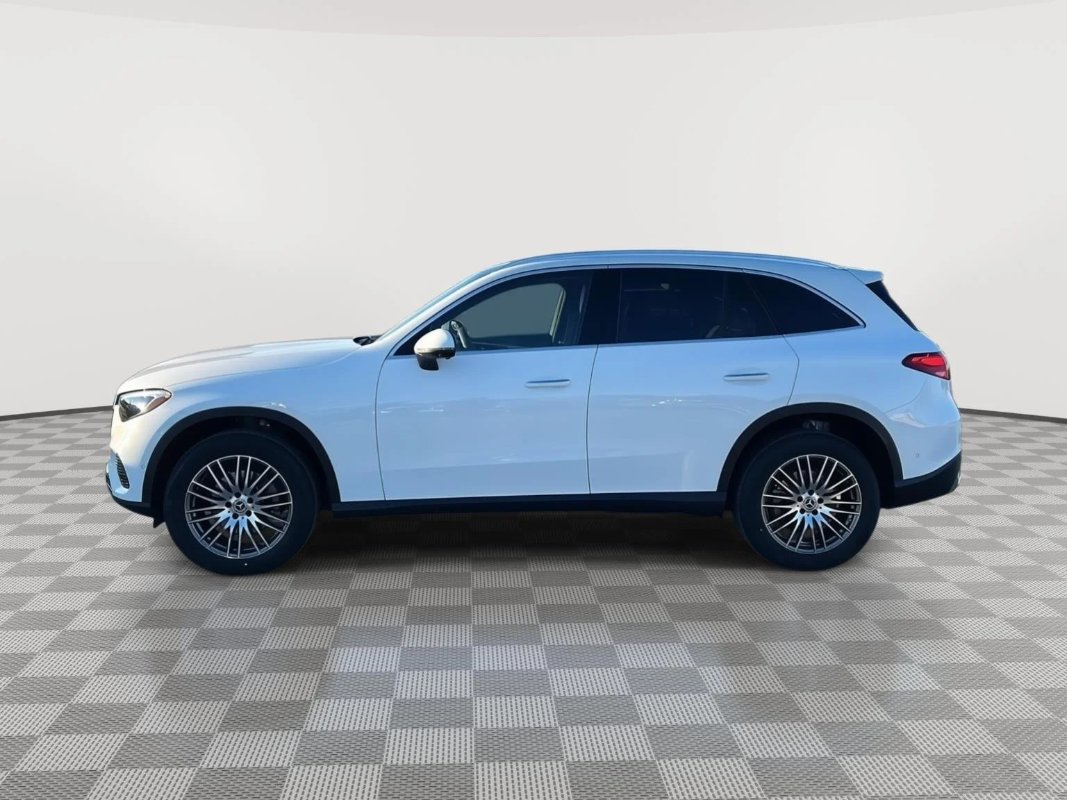 New 2026 Polar White Mercedes-Benz GLC 300 image 6