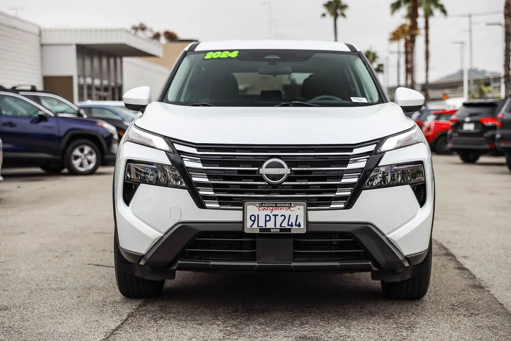Used 2024 Nissan Rogue SV with VIN 5N1BT3BA0RC699631 for sale in Laguna Niguel, CA