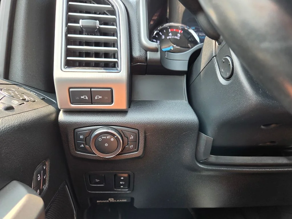 Certified Used 2021 Gray Metallic Ford Platinum image 21