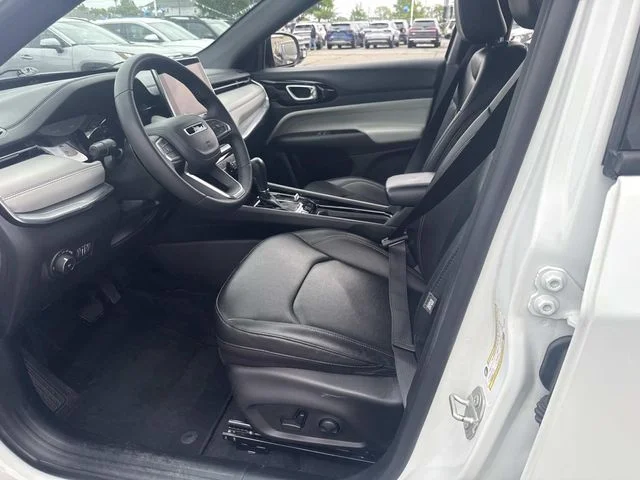 Used 2024 White Jeep Limited image 19