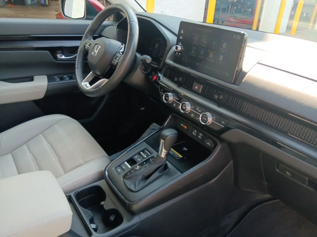 Used 2024 Radiant Red Metallic Honda EX-L image 32
