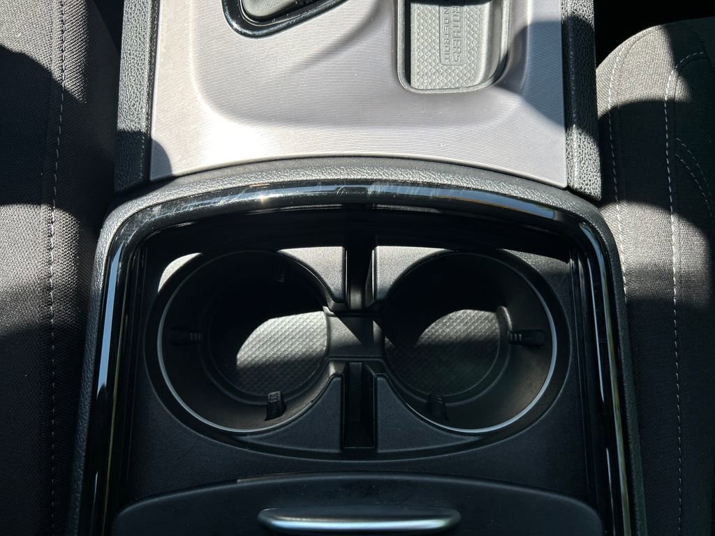 Used 2023 Green Dodge SXT AWD image 41
