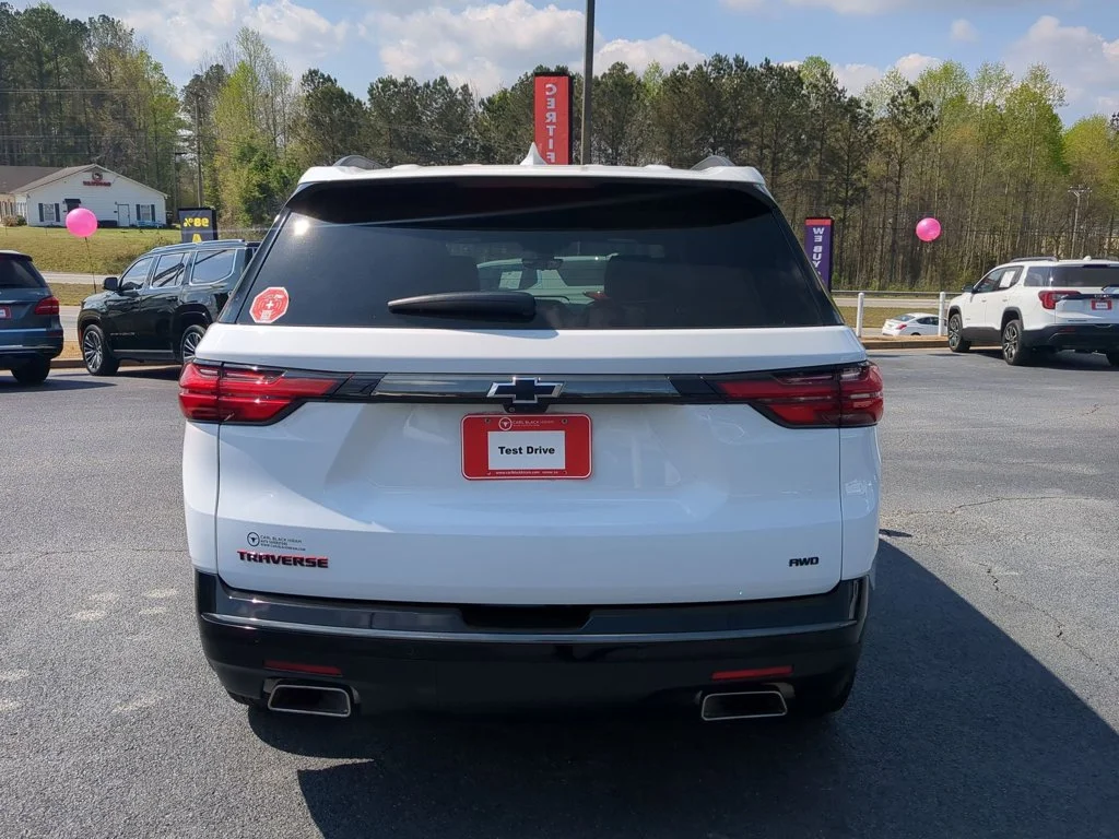 Used 2022 Summit White Chevrolet Premier image 6