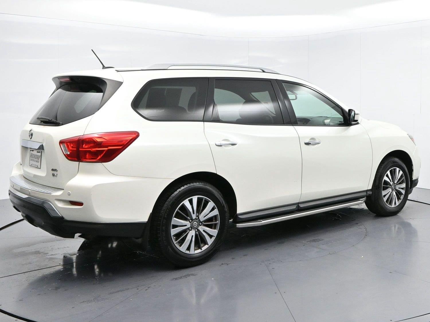 Used 2017 Pearl White Nissan SV image 7