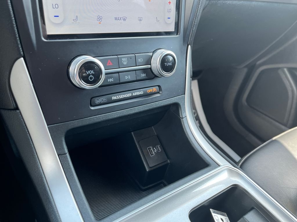 Used 2024 Blue Ford SEL image 19