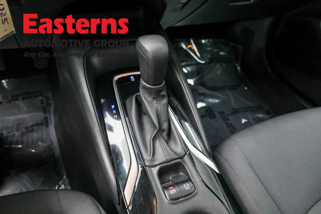 Used 2022 Gray Toyota LE image 12