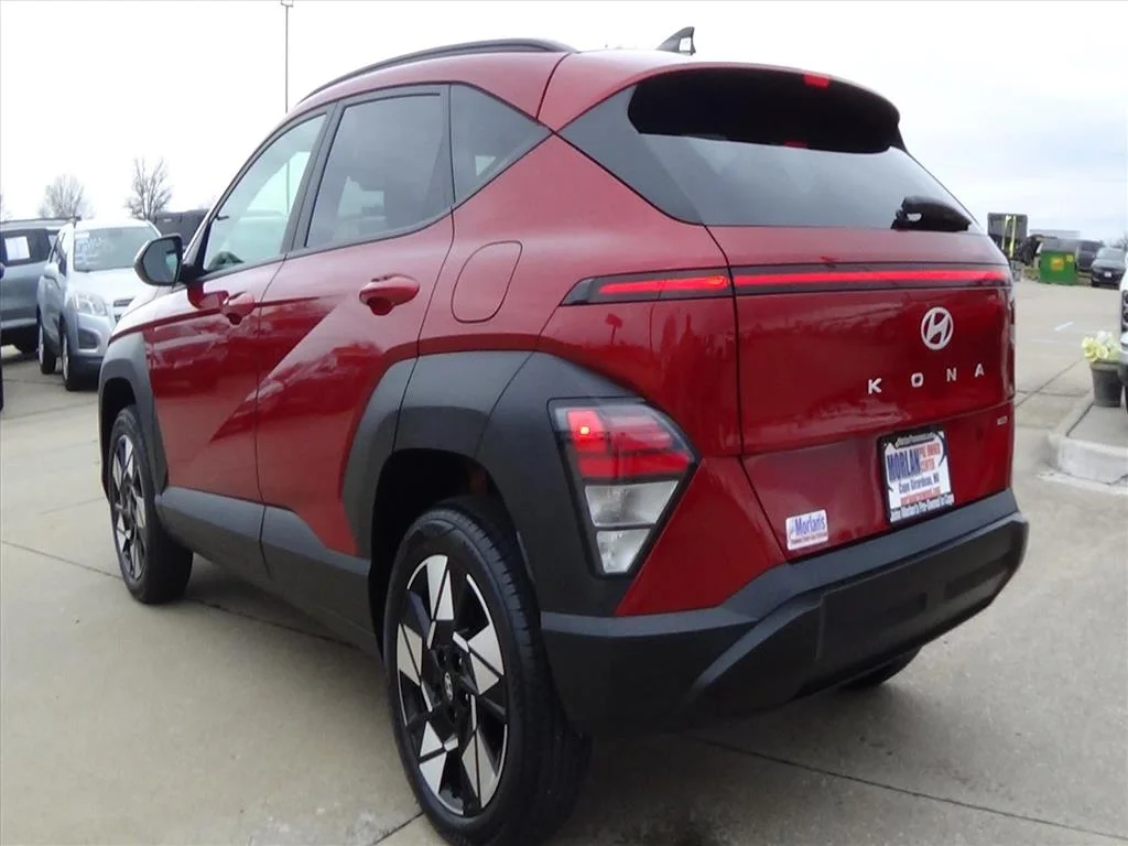 Used 2025 Ultimate Red Metallic (r2p) Hyundai SEL image 8