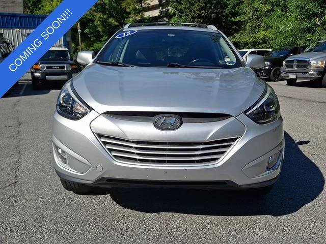 Used 2015 Silver Hyundai SE image 4