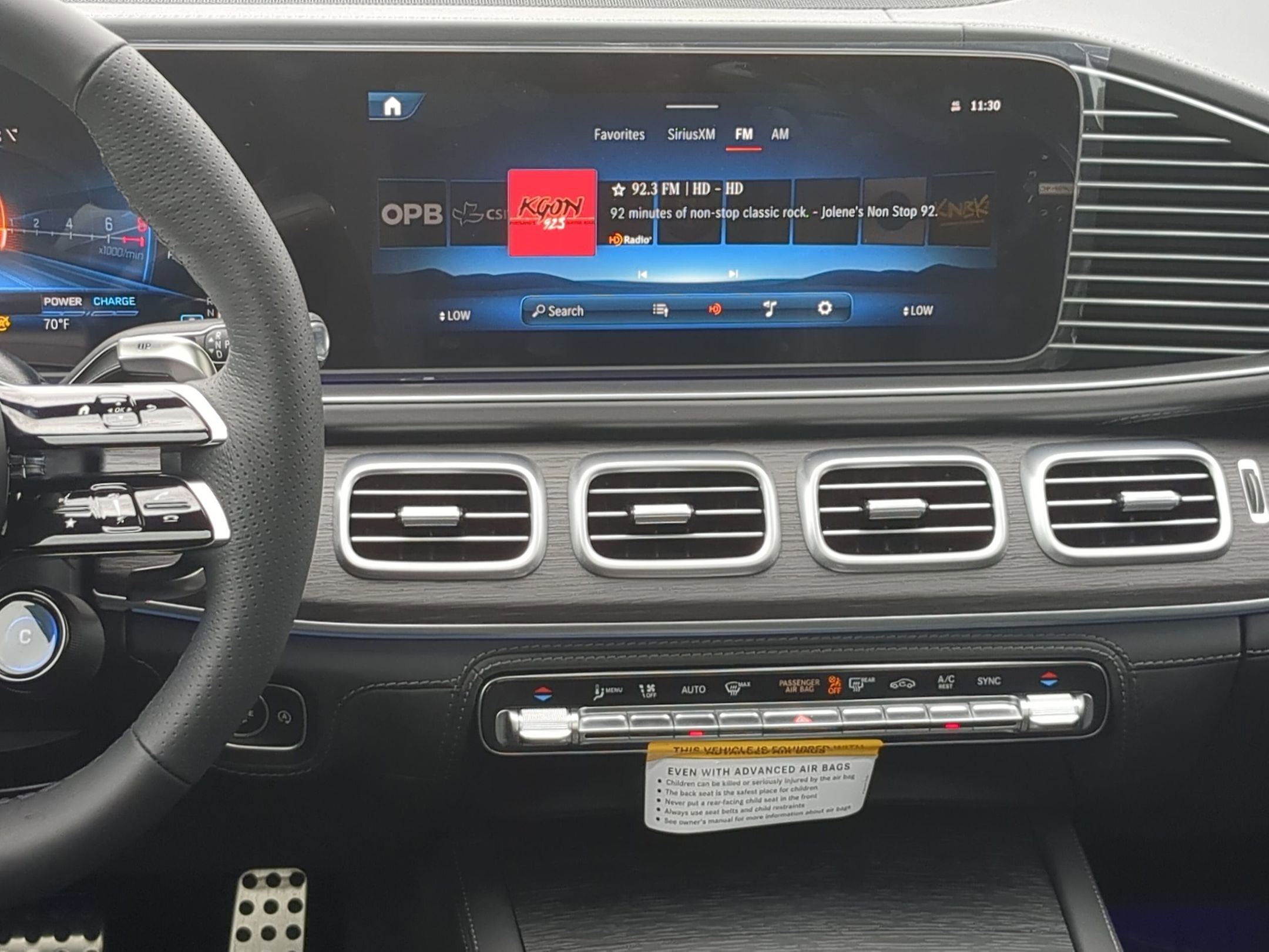 New 2026 MANUFAKTUR Moonlight White Metallic Mercedes-Benz AMG® GLE 63 S 4MATIC+ Coupe image 65