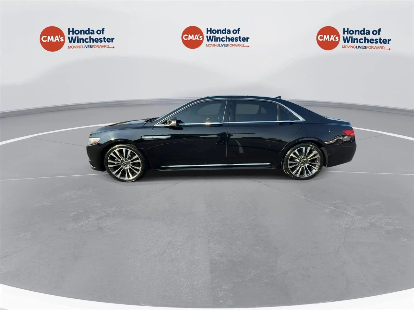 Used 2019 Infinite Black Metallic Lincoln Select image 5