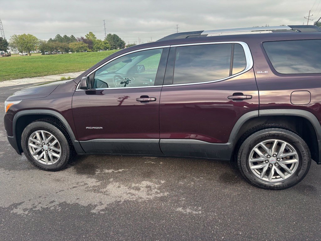Used 2017 Black Cherry Metallic GMC SLE-2 image 9