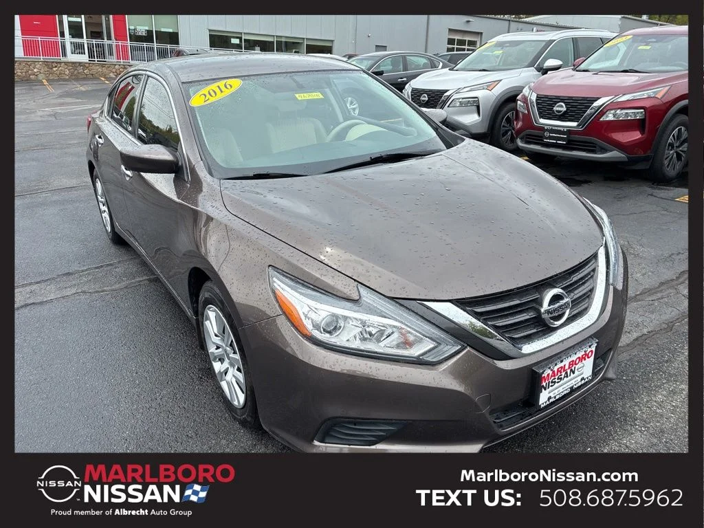 2016 Nissan Altima 2.5 S's photo