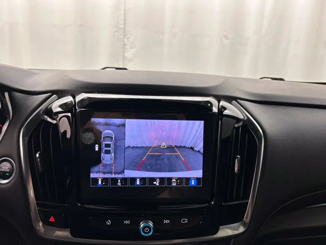 Used 2022 White Chevrolet Premier image 18