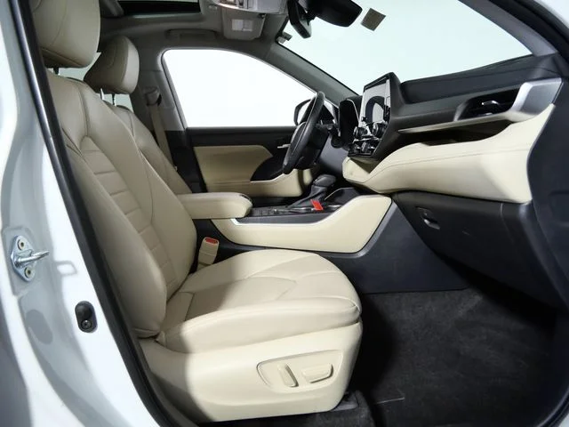 Certified Used 2023 Beige Toyota XLE image 11