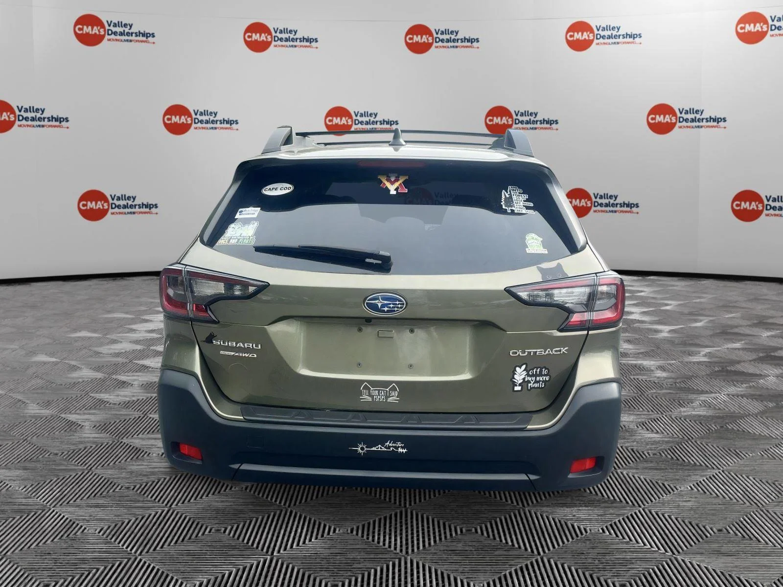 Used 2025 Autumn Green Metallic Subaru Premium image 18