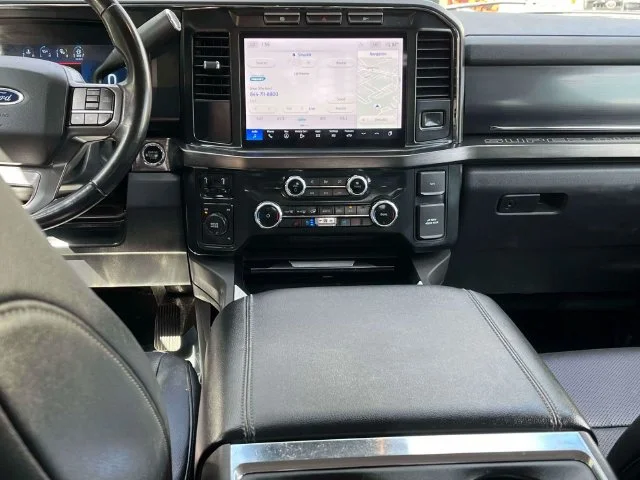 Used 2023 Gray Metallic Ford Lariat image 19