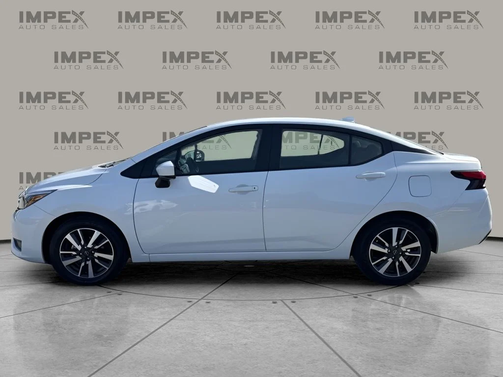 Used 2025 White Nissan 1.6 SV image 2