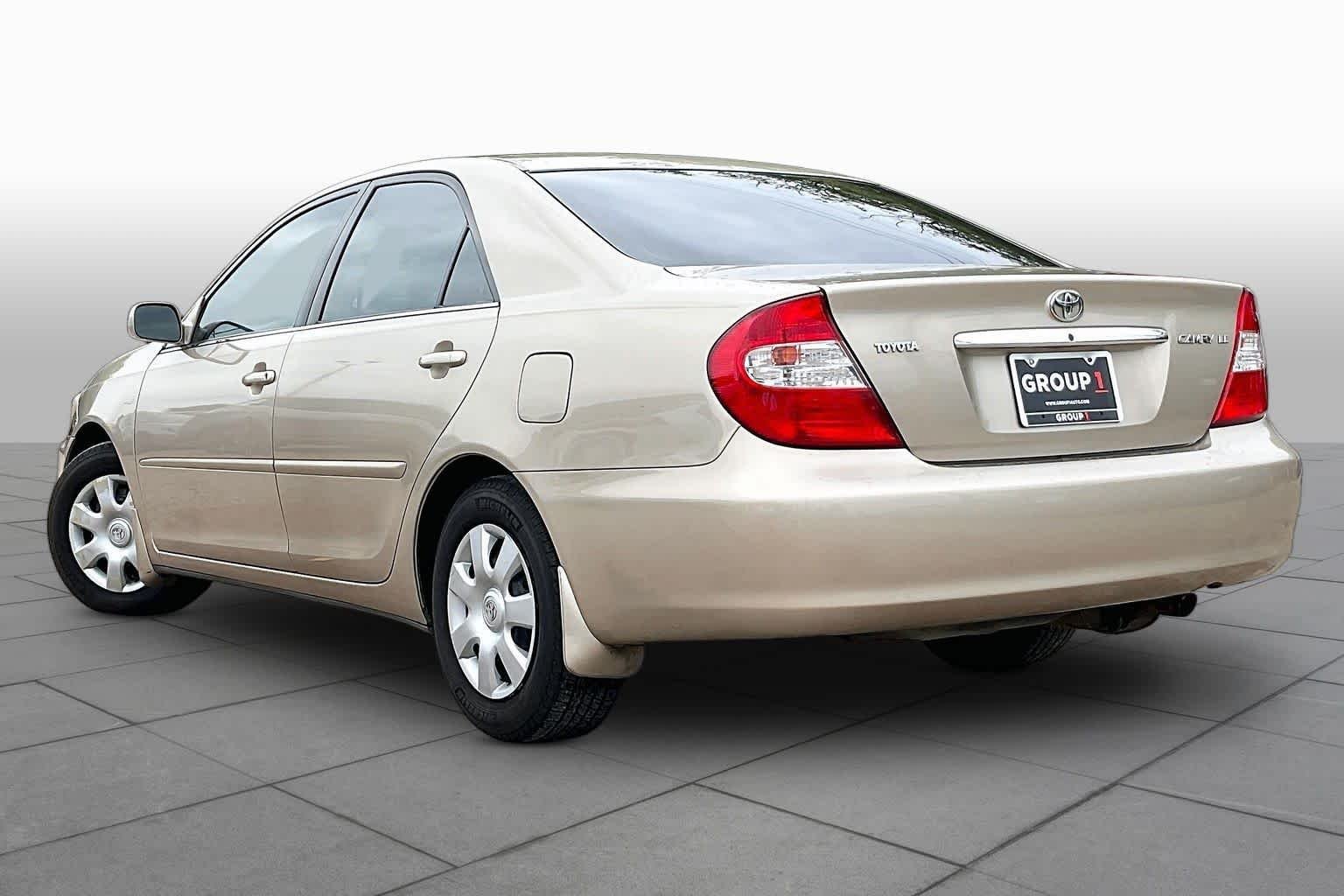 Used 2003 Desert Sand Mica Toyota LE image 11