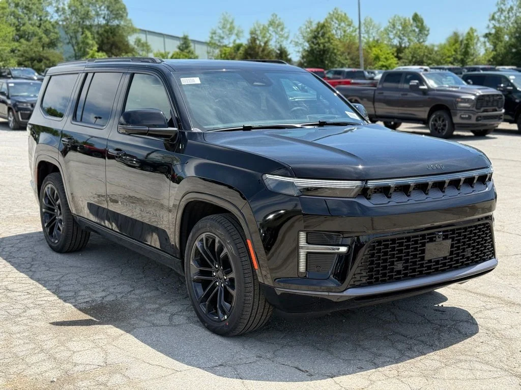 New 2026 High Gloss Black Exterior Paint Jeep Summit Obsidian image 4