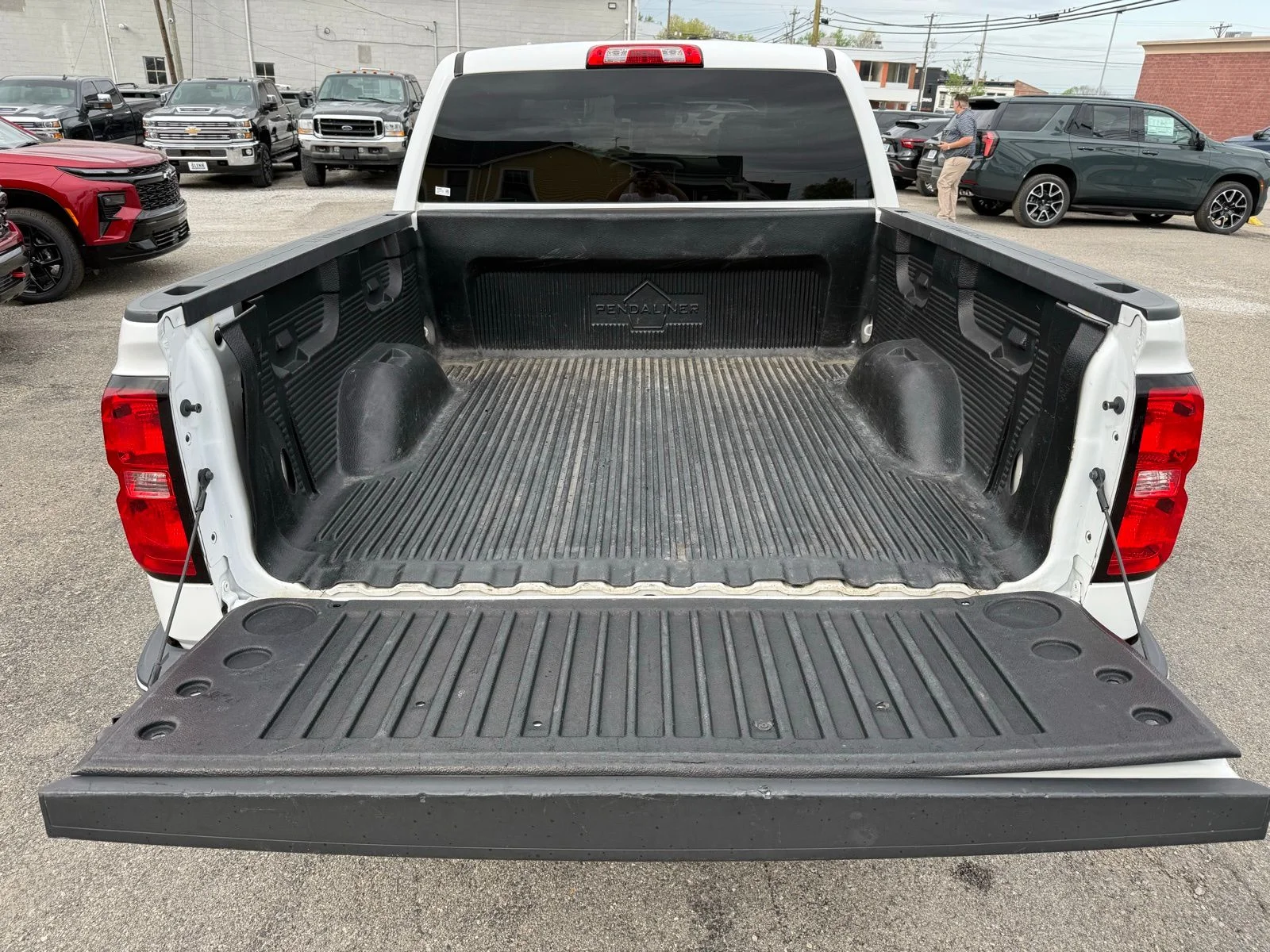 Used 2018 White Chevrolet LT image 27