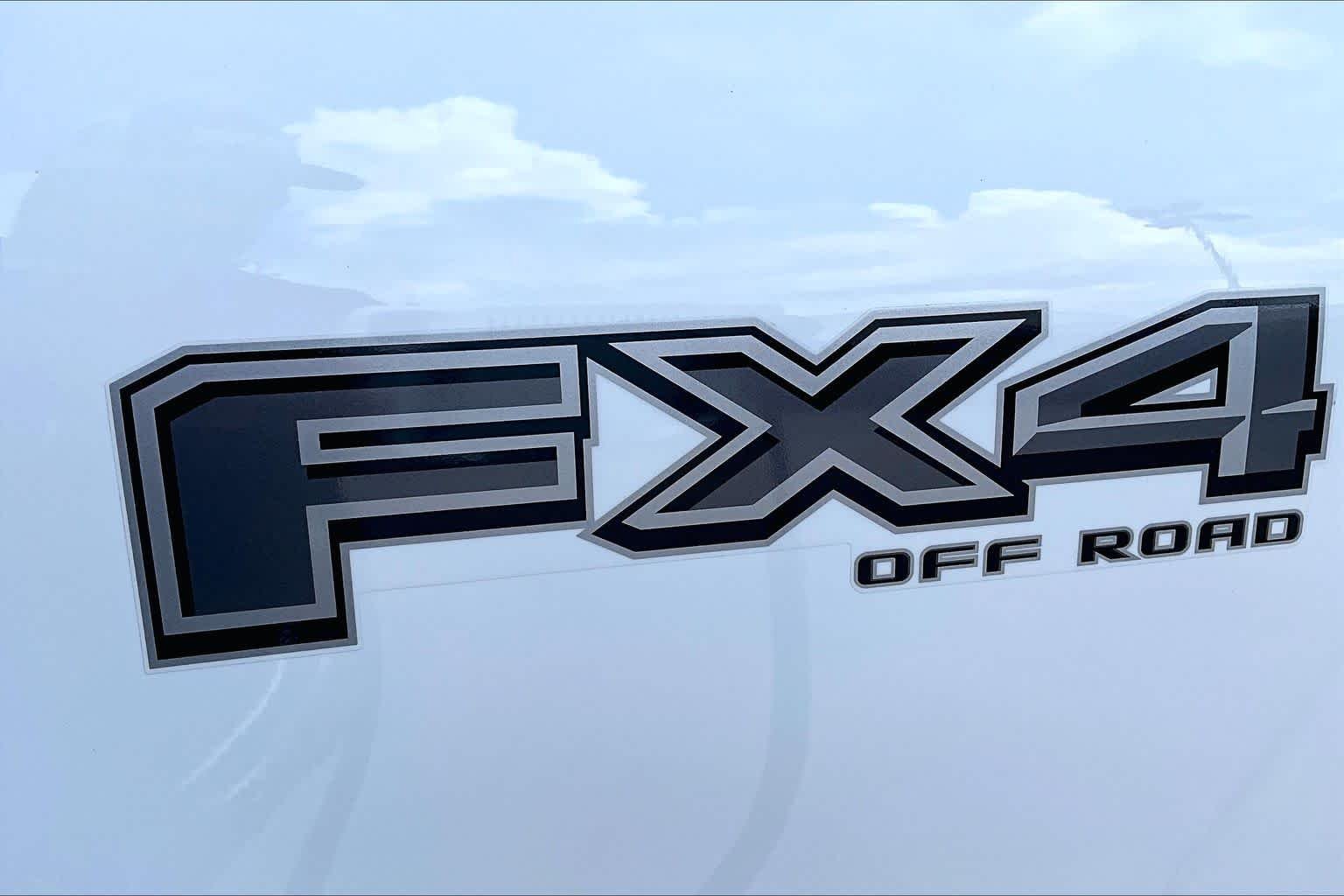 Used 2024 Oxford White Ford LARIAT image 10