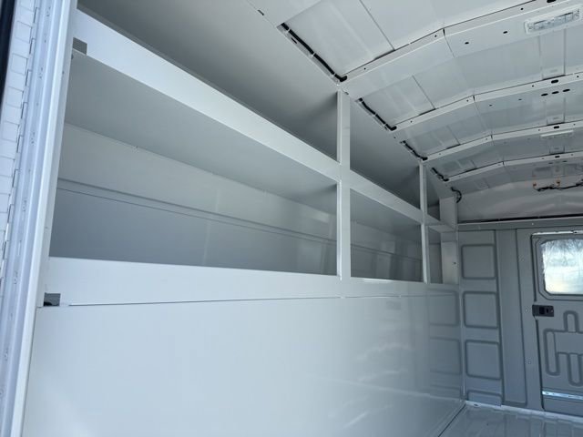 New 2025 Summit White Chevrolet 1WT image 8