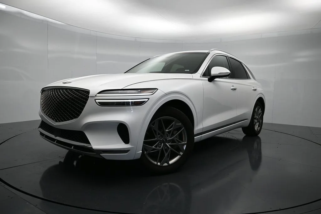 2025 GENESIS GV70