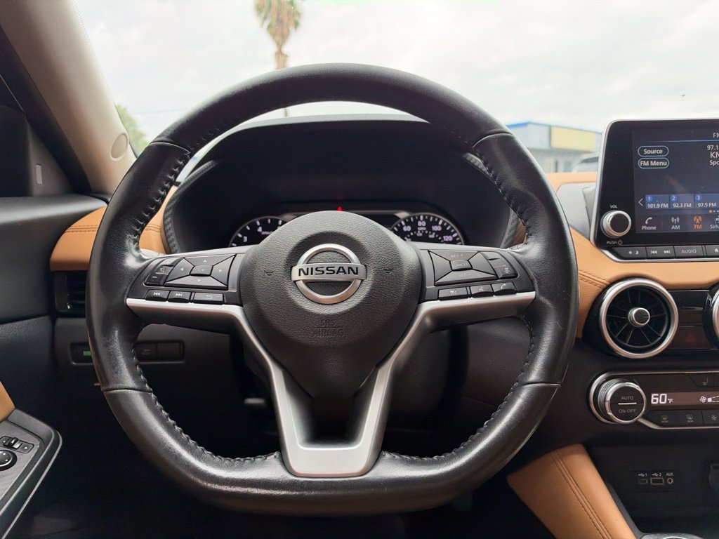 Used 2021 Gray Nissan SV image 15