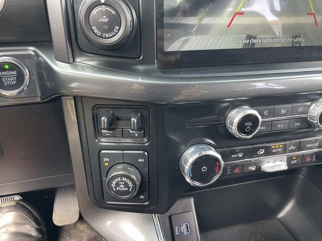 Used 2023 Agate Black Metallic Ford XLT image 30