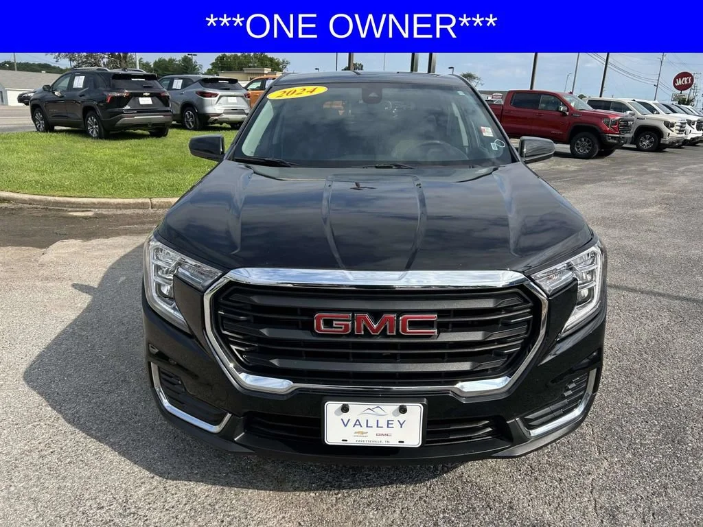 Used 2024 Ebony Twilight Metallic GMC SLE image 9