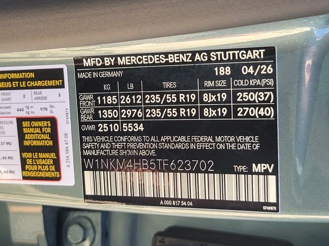 New 2026 Verde Silver Metallic Mercedes-Benz GLC 300 image 24
