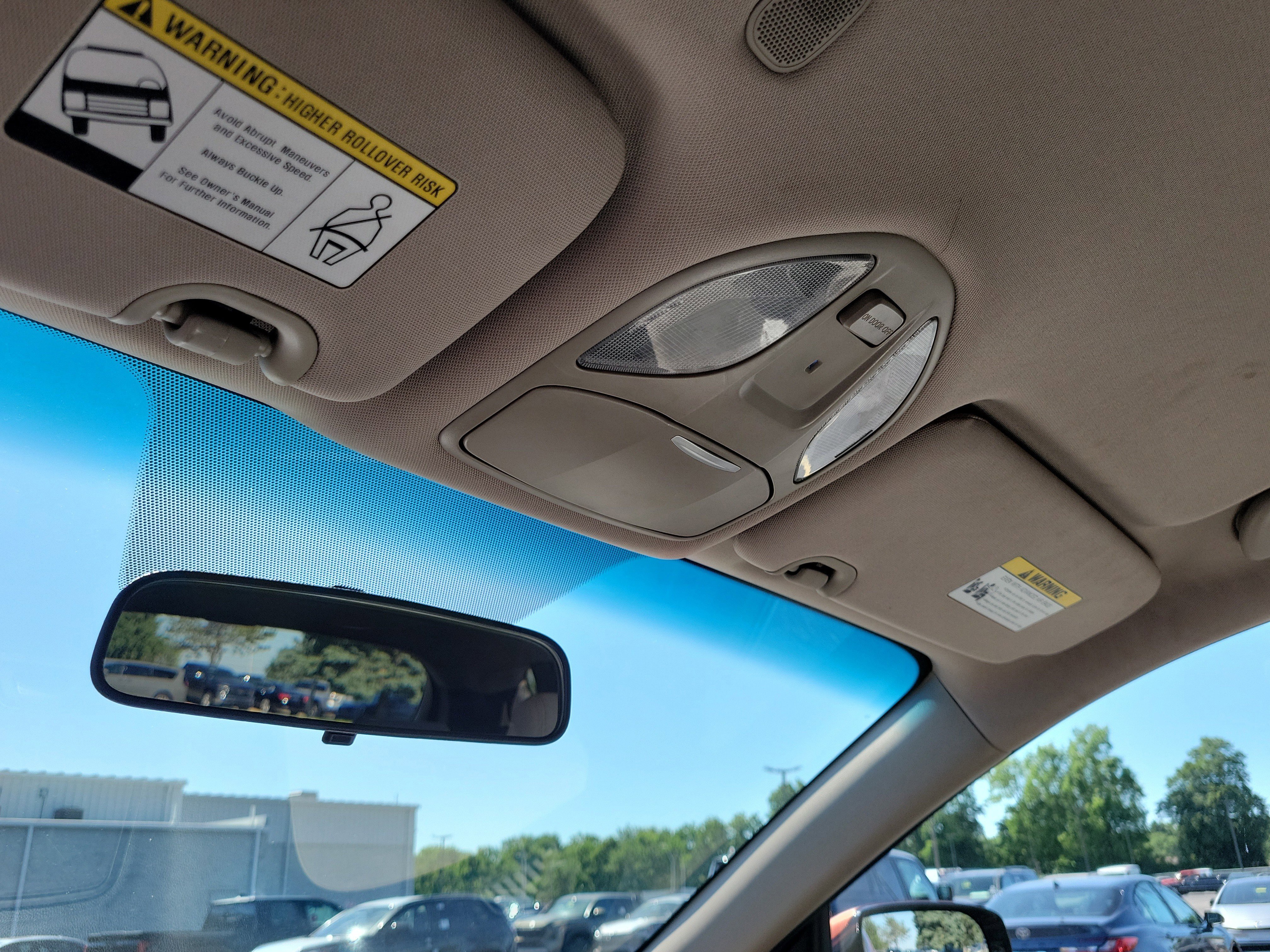 Used 2015 Canyon Copper Hyundai Base image 30