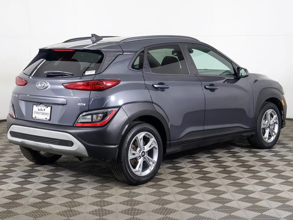 Used 2022 Gray Hyundai SEL image 11