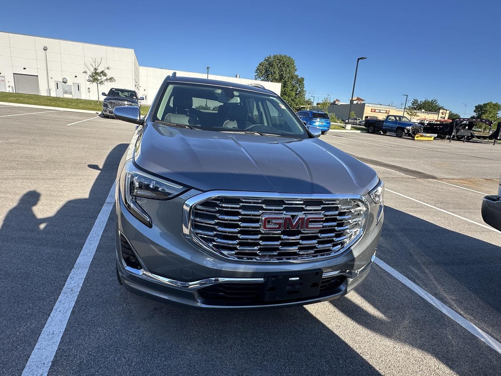 Used 2019 Graphite Gray Metallic GMC Denali image 5