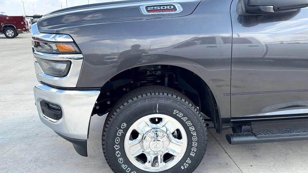 New 2026 Granite Crystal Metallic Clear-Coat Exterior Paint RAM Tradesman image 9