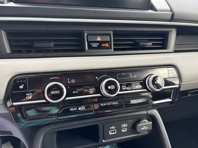 Used 2024  Honda Touring image 24