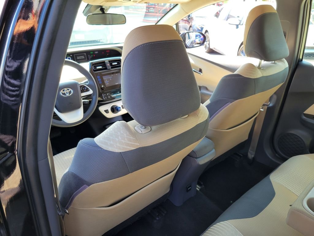 Used 2017 Black Toyota Two image 13