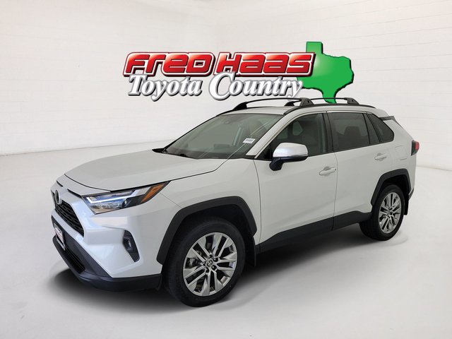 2024 Toyota RAV4 XLE Premium