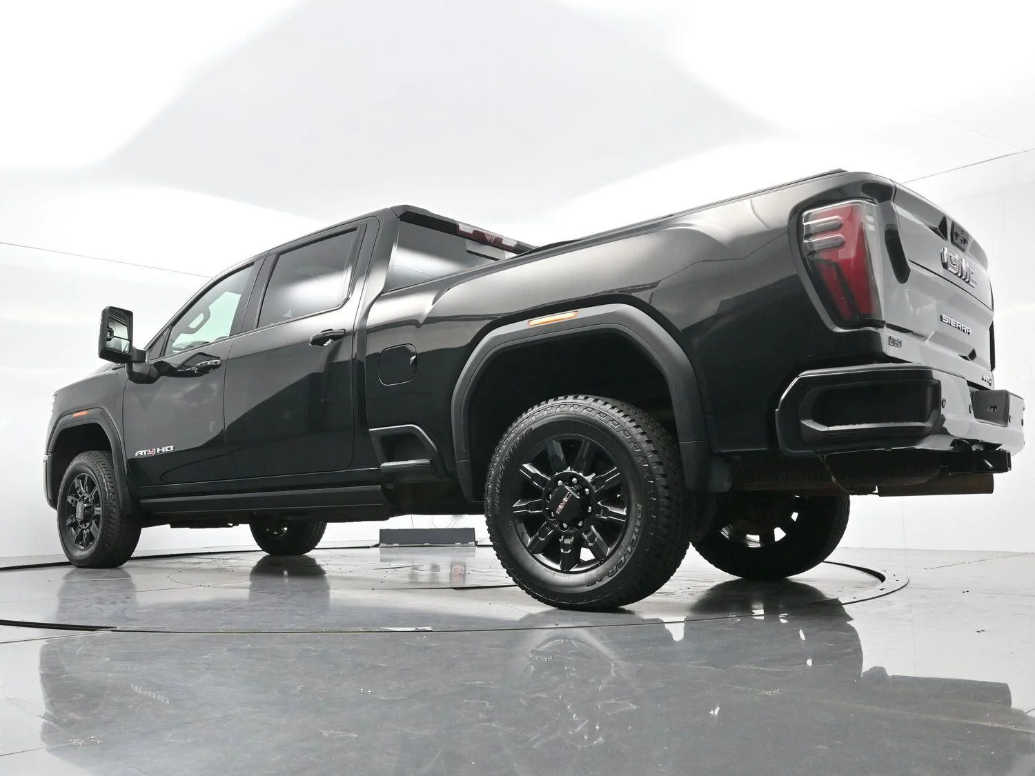 Used 2024 Onyx Black GMC AT4 image 46