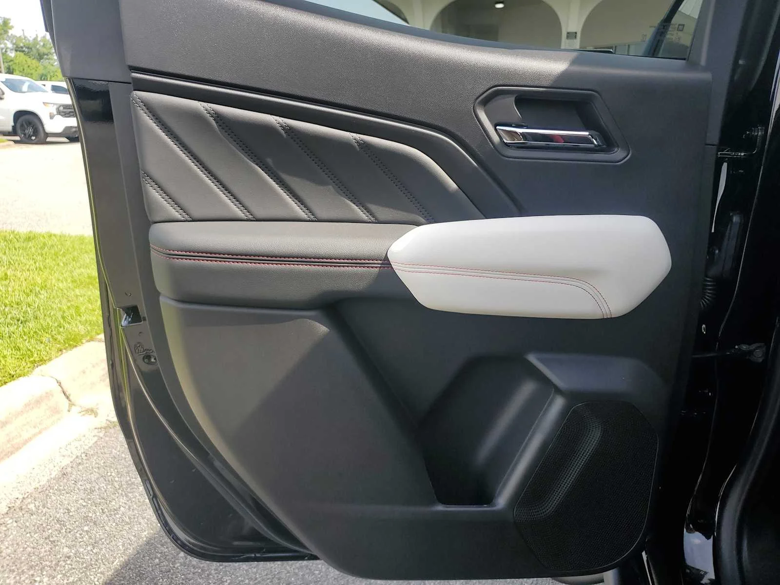 New 2026 Onyx Black GMC AT4X image 21