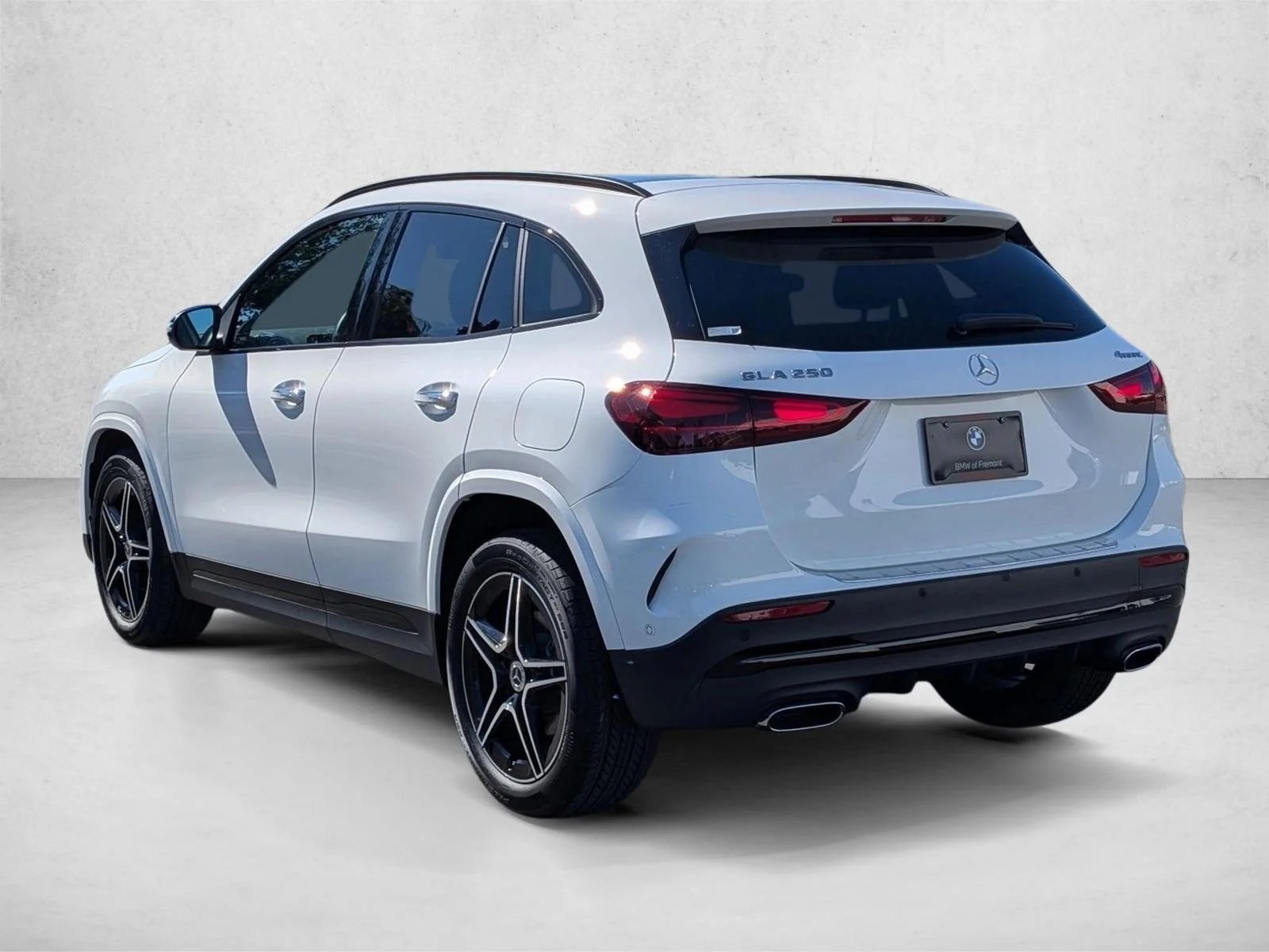 Used 2024 Polar White Mercedes-Benz GLA 250 image 8